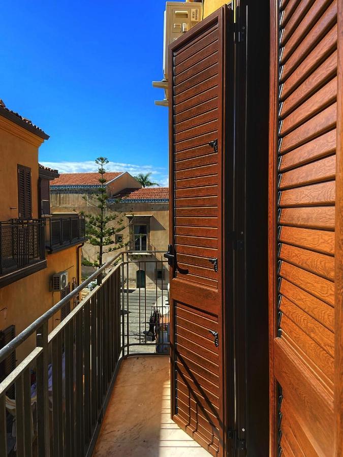 La Casa Di Serafina Santo Stefano di Camastra Εξωτερικό φωτογραφία